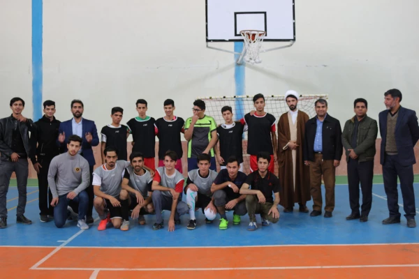 برگزاری مسابقات فوتبال دانشجویان پردیس امام محمد باقر(ع) بجنورد( پردیس برادران) به مناسبت گرامیداشت دوشهید گمنام و کمک به دانش آموزان بی سرپرست و کم بضاعت 4