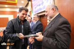 دکتر کچوئیان در هفتمین گردهمایی کارشناسان هوشمند سازی عنوان کرد:

 اولین و کوتاهترین راه افزایش کیفیت در سازمان توانمند سازی و آموزش است 6