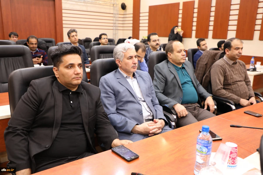 دکتر کچوئیان در هفتمین گردهمایی کارشناسان هوشمند سازی عنوان کرد:

 اولین و کوتاهترین راه افزایش کیفیت در سازمان توانمند سازی و آموزش است 12