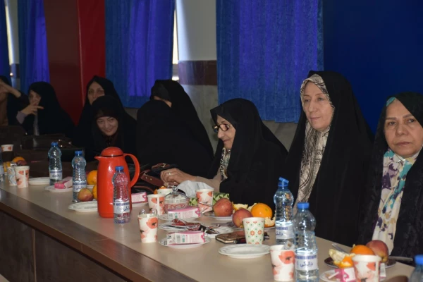 نخستین گردهمایی صمیمانه اندیشه ورزان، پیشکسوتان و صاحب نظران تربیت معلم استان تهران