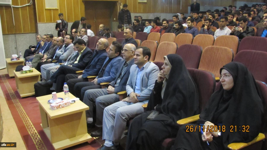 دکتر محمدی در جمع دانشجومعلمان استان البرز

فعالیت های فرهنگی و اجتماعی بستری مناسب برای تربت معلم مهارتی است 2