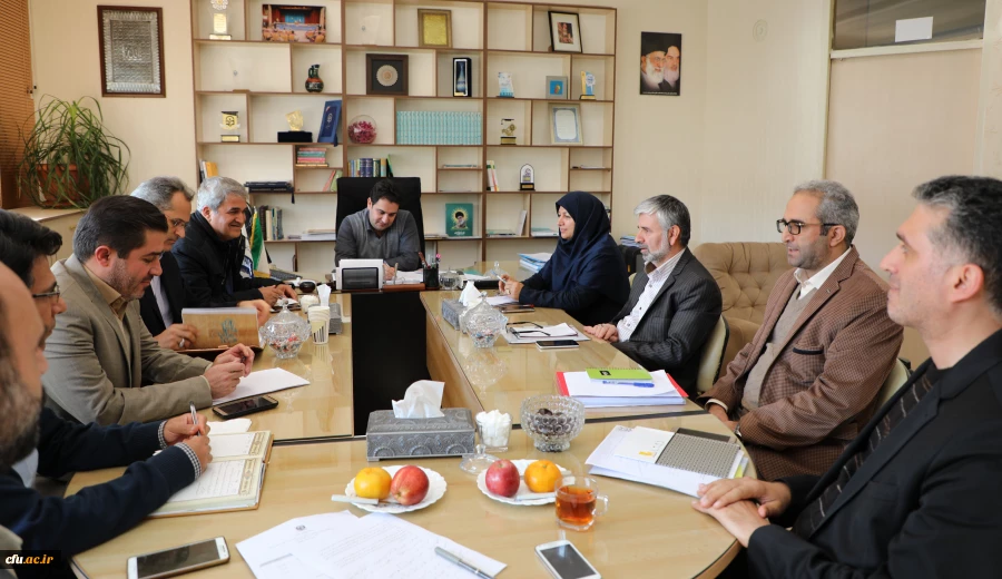 دکتر روشندل معاون آموزشی و تحصیلات تکمیلی:

با فرهنگ بسیجی  و تلاش همراه با بصیرت، رسالت تربیت معلم فاخر دردانشگاه فرهنگیان محقق خواهد شد. 2