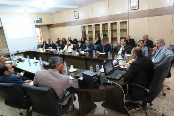 دکتر علی نژاد در دوره توان افزایی سرپرستان شبانه روزی مناطق ده گانه( منطقه 4) در پردیس شهید باهنر فارس:

سرپرستان سراهای دانشجویی به مثابه یک مربی درحوزه دانشجویی– فرهنگی و اجتماعی نقش پررنگ آموزشگری رابرعهده دارند