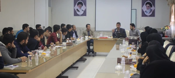 کارگاه  پیشگیری از اعتیاد  و روان گردان  ها ویژه همیاران سلامت درپردیس شهیدرجایی کرمانشاه برگزارشد 3