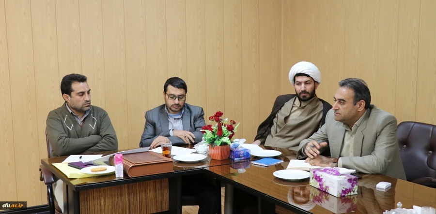 نشست برنامه ریزی دوره آموزشی نماز ویژه دانشجو معلمان ورودی 94 در دانشگاه فرهنگیان کرمان