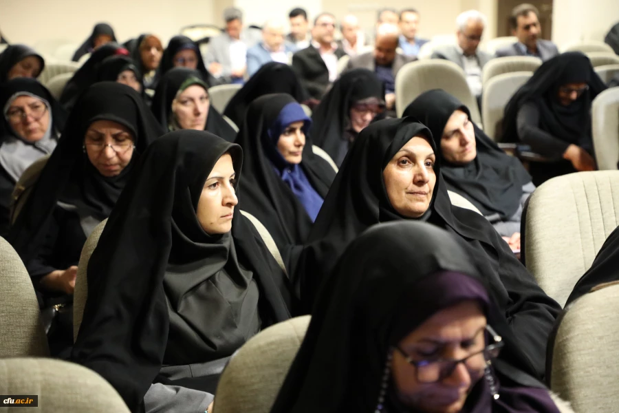 سرپرست معاونت فرهنگی و اجتماعی دانشگاه:

مشارکت دادن و اعتماد به دانشجو معلمان از مهمترین برنامه های معاونت فرهنگی و اجتماعی 5