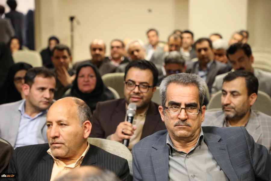 سرپرست معاونت فرهنگی و اجتماعی دانشگاه:

مشارکت دادن و اعتماد به دانشجو معلمان از مهمترین برنامه های معاونت فرهنگی و اجتماعی 6