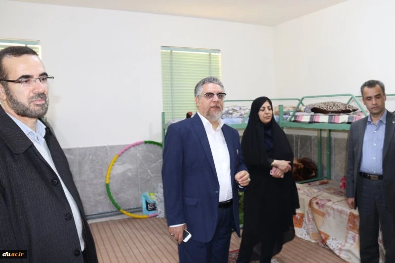 بازدید دکتر کچوئیان معاون نظارت، ارزیابی و تضمین کیفیت دانشگاه فرهنگیان و دکتر دلقندی مشاور رئیس دانشگاه و مدیرکل حراست دانشگاه فرهنگیان از پردیس های استان یزد
 14