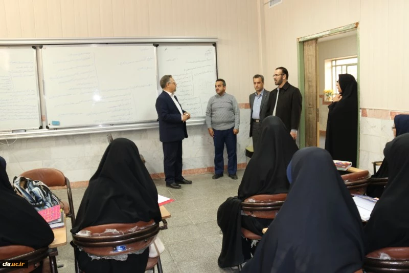 بازدید دکتر کچوئیان معاون نظارت، ارزیابی و تضمین کیفیت دانشگاه فرهنگیان و دکتر دلقندی مشاور رئیس دانشگاه و مدیرکل حراست دانشگاه فرهنگیان از پردیس های استان یزد
 16