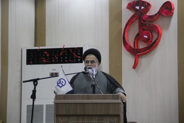 مراسم تکریم و معارفه سرپرستان پیشین و جدید دفتر نهاد نمایندگی مقام معظم رهبری در دانشگاه فرهنگیان هرمزگان 4