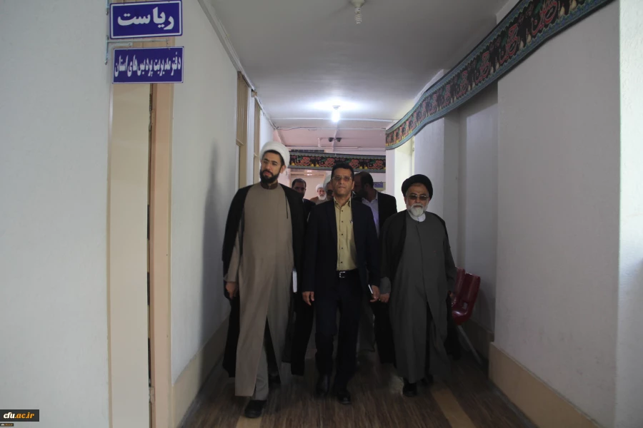 مراسم تکریم و معارفه سرپرستان پیشین و جدید دفتر نهاد نمایندگی مقام معظم رهبری در دانشگاه فرهنگیان هرمزگان 16