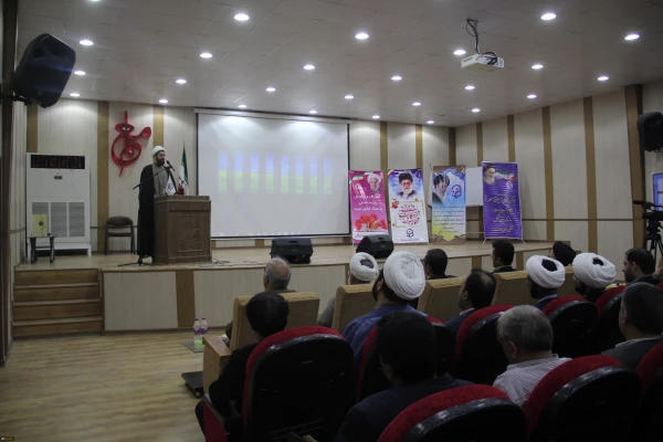 مراسم تکریم و معارفه سرپرستان پیشین و جدید دفتر نهاد نمایندگی مقام معظم رهبری در دانشگاه فرهنگیان هرمزگان 18