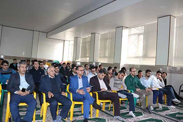 با حضور دکتر اوجاقلو سرپرست دانشگاه فرهنگیان استان زنجان برگزار شد:

اختتامیه اردوی معرفتی-تربیتی رویش با محوریت سند تحول بنیادین 2