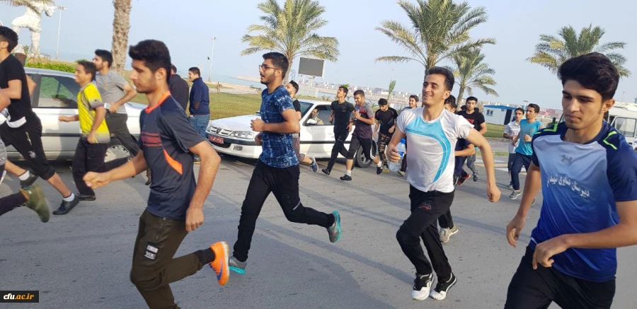 مسابقه دو صحرانوردی دانشجومعلمان در ساحل بوشهر برگزار شد 4