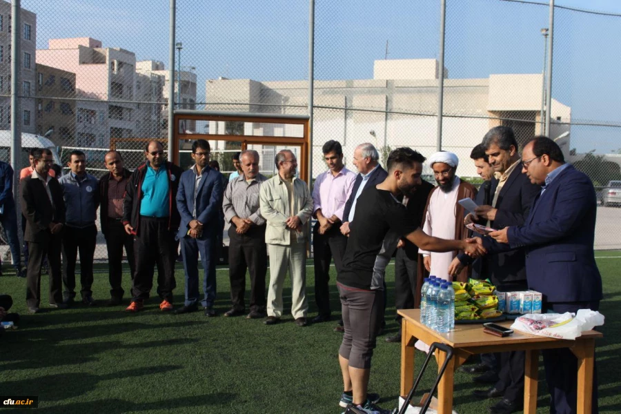 مسابقه دو صحرانوردی دانشجومعلمان در ساحل بوشهر برگزار شد 9