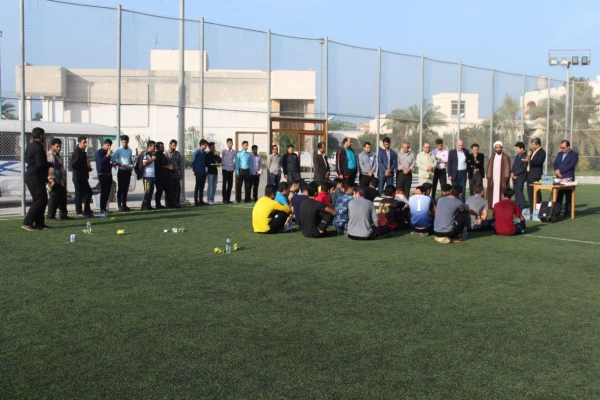 مسابقه دو صحرانوردی دانشجومعلمان در ساحل بوشهر برگزار شد 13