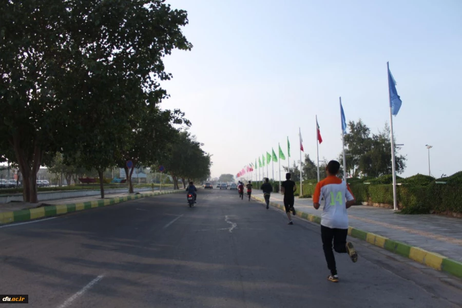 مسابقه دو صحرانوردی دانشجومعلمان در ساحل بوشهر برگزار شد 15