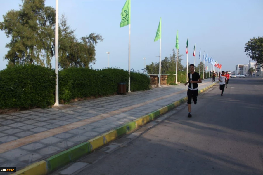 مسابقه دو صحرانوردی دانشجومعلمان در ساحل بوشهر برگزار شد 17