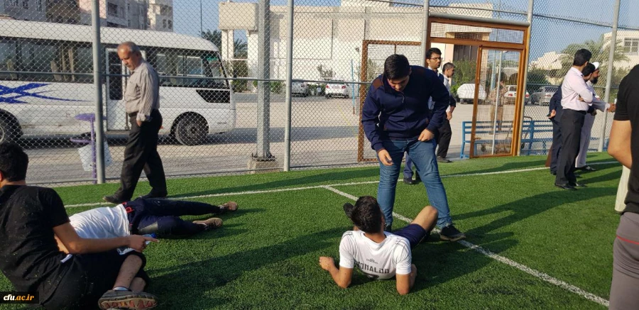 مسابقه دو صحرانوردی دانشجومعلمان در ساحل بوشهر برگزار شد 19