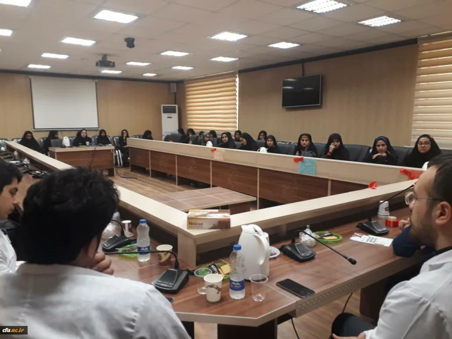 کارگاه موضوعی اهمیت بهداشت  دردانشگاه فرهنگیان هرمزگان وبا همکاری دانشگاه علوم پزشکی و خدمات بهداشتی و درمانی هرمزگان برگزار گردید. 3