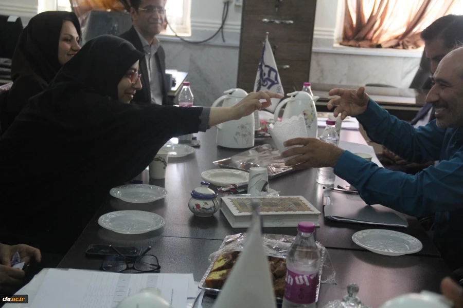 برگزاری اولین انتخابات تعیین مدیران گروهای آموزشی دانشگاه فرهنگیان هرمزگان
 4