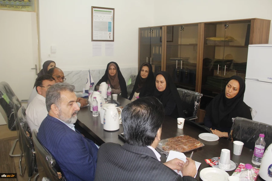 برگزاری اولین انتخابات تعیین مدیران گروهای آموزشی دانشگاه فرهنگیان هرمزگان
 8