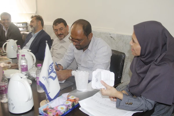 برگزاری اولین انتخابات تعیین مدیران گروهای آموزشی دانشگاه فرهنگیان هرمزگان
 9