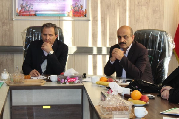 دیداروگفتگوی صمیمی دکتر طاهری نیا معاون پژوهشی دانشگاه فرهنگیان بااستاد آزادفر رئیس تربیت معلم قزوین پیش ازانقلاب 6