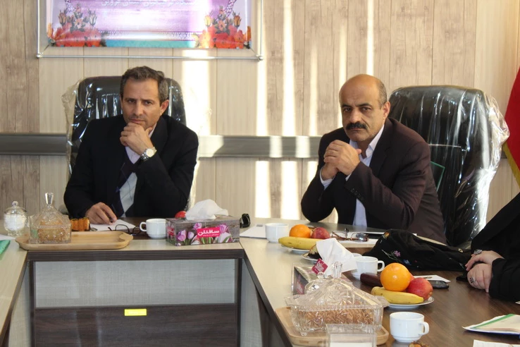 دیداروگفتگوی صمیمی دکتر طاهری نیا معاون پژوهشی دانشگاه فرهنگیان بااستاد آزادفر رئیس تربیت معلم قزوین پیش ازانقلاب 6