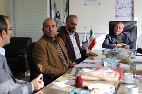 دکتر صفرزاده سرپرست دانشگاه فرهنگیان خراسان شمالی در اولین نشست هم اندیشی اساتید گفت:
نشست های هم اندیشی با اساتید و دانشجویان می تواند در تحقق اهداف دانشگاه یاری دهنده باشد 2