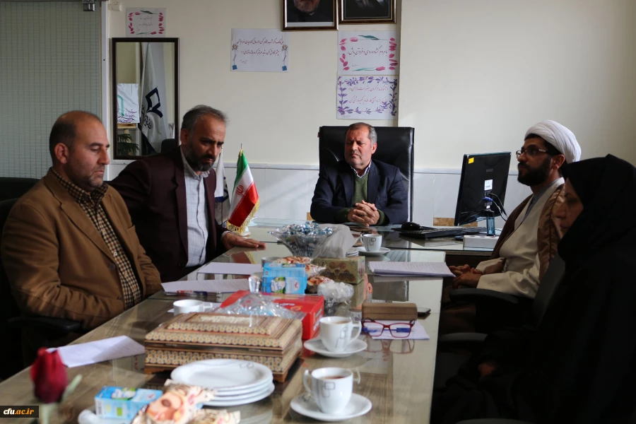 دکتر صفرزاده سرپرست دانشگاه فرهنگیان خراسان شمالی در اولین نشست هم اندیشی اساتید گفت:
نشست های هم اندیشی با اساتید و دانشجویان می تواند در تحقق اهداف دانشگاه یاری دهنده باشد 5