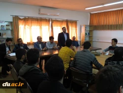 به مناسبت روز دانشجو برگزار شد:
گفتگوی صمیمانه سرپرست مدیریت امور پردیس های استان قم با دانشجو معلمان پردیس آیت الله طالقانی(ره)