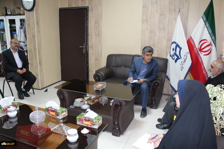 دیدار مدیریت امور پردیس های استان بااستاد آرم که 18سال رییس تربیت معلم قزوین بودند 3