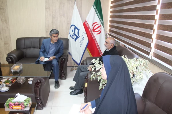 دیدار مدیریت امور پردیس های استان بااستاد آرم که 18سال رییس تربیت معلم قزوین بودند 8