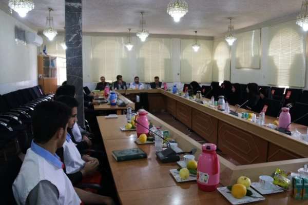 سی و نهمین جلسه شورای فرهنگی و اجتماعی دانشگاه فرهنگیان استان یزد با حضور مسئولین کشوری و استانی هلال احمر
 7