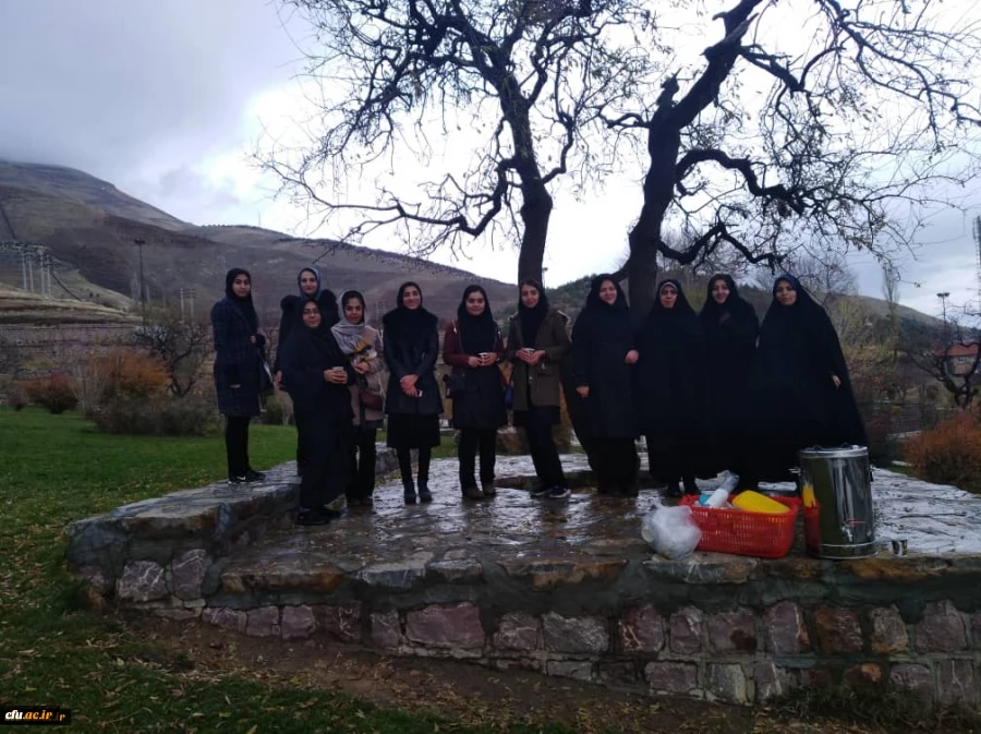 در پردیس بنت الهدی صدر سنندج برگزار شد؛

به مناسبت 16 آذر روز دانشجو همایش پیاده روی و مسابقه فوتسال دانشجویی 6