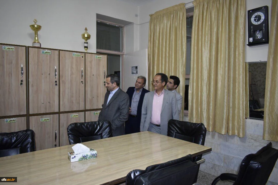 دکتر طاهری نیا در سفر به خراسان جنوبی
بازدید از واحد دانشگاهی بنت الهدی صدر شهرستان فردوس 3