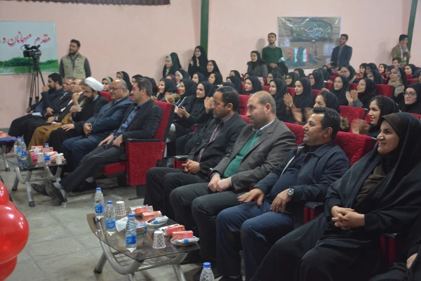 مراسم بزرگداشت روز دانشجو با حضور مسئولین استانی، مدیران، اساتید و دانشجویان پردیس های پسرانه و دخترانه در پردیس شهید رجایی ارومیه برگزار شد 9