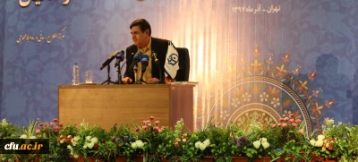 رییس دانشگاه فرهنگیان در مراسم روز دانشجو در پردیس شهید چمران:

معلم آسمان یک جامعه است و هم صحبتی با آسمان ها مایه سربلندی است