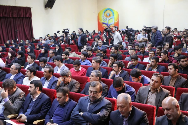 دیدار رییس دانشگاه با دانشجو معلمان به مناسبت روز دانشجو 3