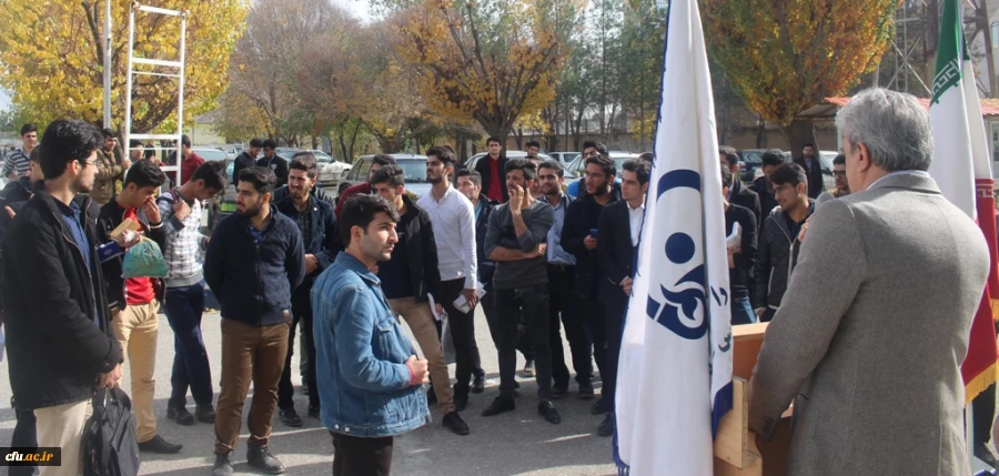 بمناسبت 16 آذر روز دانشجو، جلسه پرسش وپاسخ و تریبون آزاددرپردیس شهید رجایی کرمانشاه برگزارشد. 2