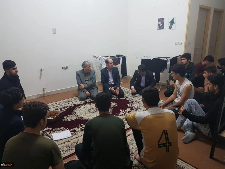 بازدید دکتر احد زاده مدیریت امور پردیس های استانی دانشگاه فرهنگیان گیلان از سرای دانشجویی به مناسبت 16 آذر 5