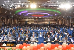 با حضور دکتر طاهری نیا : بزرگداشت روز دانشجو  در بیرجند
رو نمایی از کتاب جغرافیای کاربردی و نمایشی از توانمندی های کانون ها و انجمن های استان 11