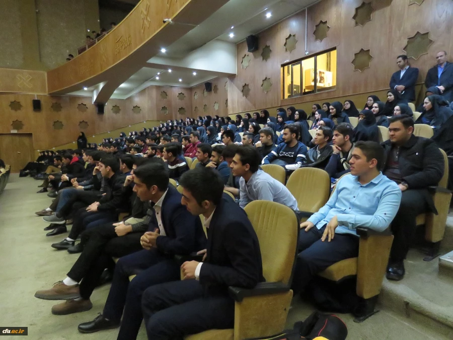 حجه الاسلام والمسلمین دادگر، مسئول نهاد نمایندگی رهبر انقلاب در دانشگاه فرهنگیان در گرامی داشت روز دانشجو:
«روز دانشجو مولفه های بسیار مهمی دارد که سه کلید واژه آن آرمان گرایی، عدالت خواهی و استکبارستیزی است.» 7