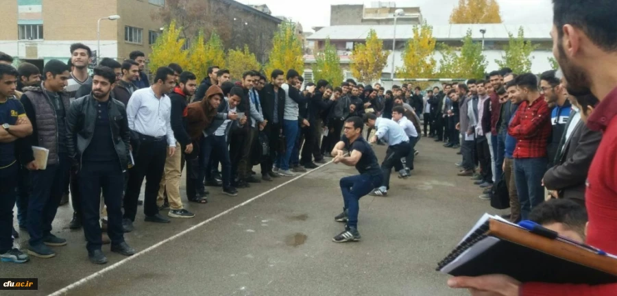 برگزاری مسابقات ورزشی درپردیس شهید رجایی کرمانشاه بمناسبت روز دانشجو  2