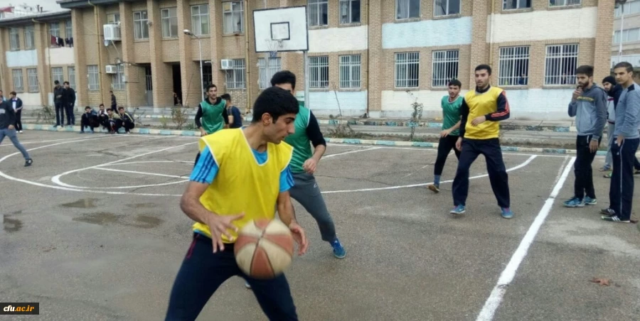 برگزاری مسابقات ورزشی درپردیس شهید رجایی کرمانشاه بمناسبت روز دانشجو  4