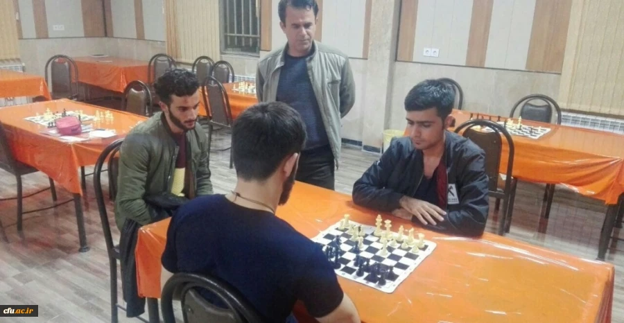 برگزاری مسابقات ورزشی درپردیس شهید رجایی کرمانشاه بمناسبت روز دانشجو  5