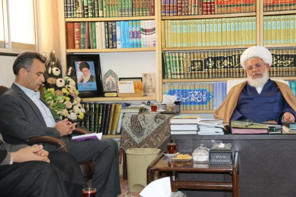 دیدار سرپرست دانشگاه فرهنگیان استان یزد با آیت الله ناصری نماینده ولی فقیه و امام جمعه یزد
 2