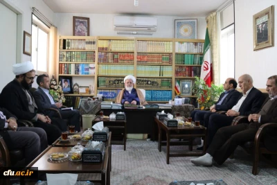 دیدار سرپرست دانشگاه فرهنگیان استان یزد با آیت الله ناصری نماینده ولی فقیه و امام جمعه یزد