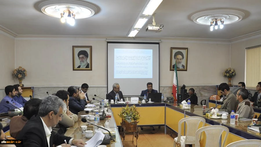 برگزاری کرسی ترویجی عرضه و نقد ایده علمی در پردیس شهید بهشتی مشهد